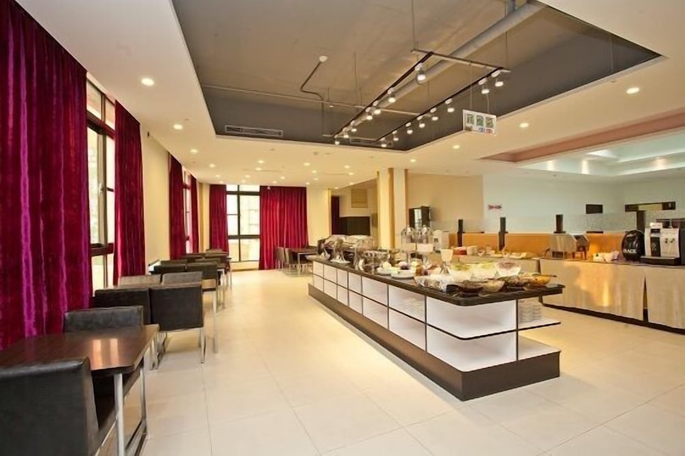 Wei Feng Exquisite Hotel Nanzi Branch 10/50