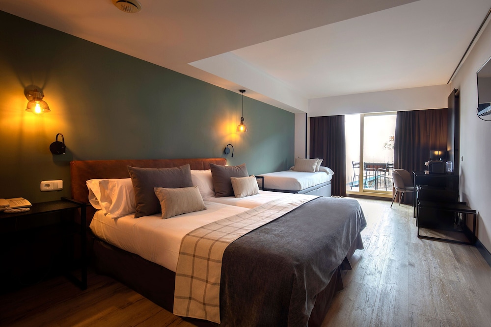 Hotel Piolets Soldeu Centre 12/49