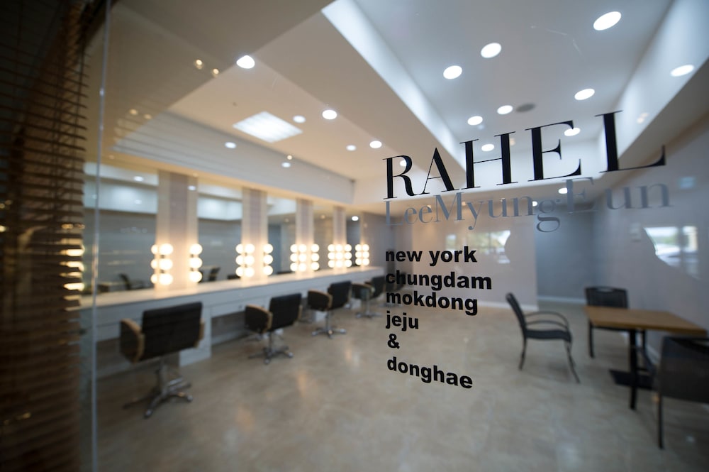 New Donghae Hotel 57/70