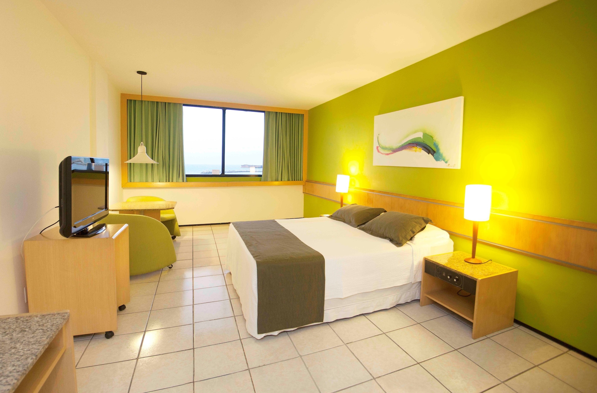 DELUXE, DOUBLE BED