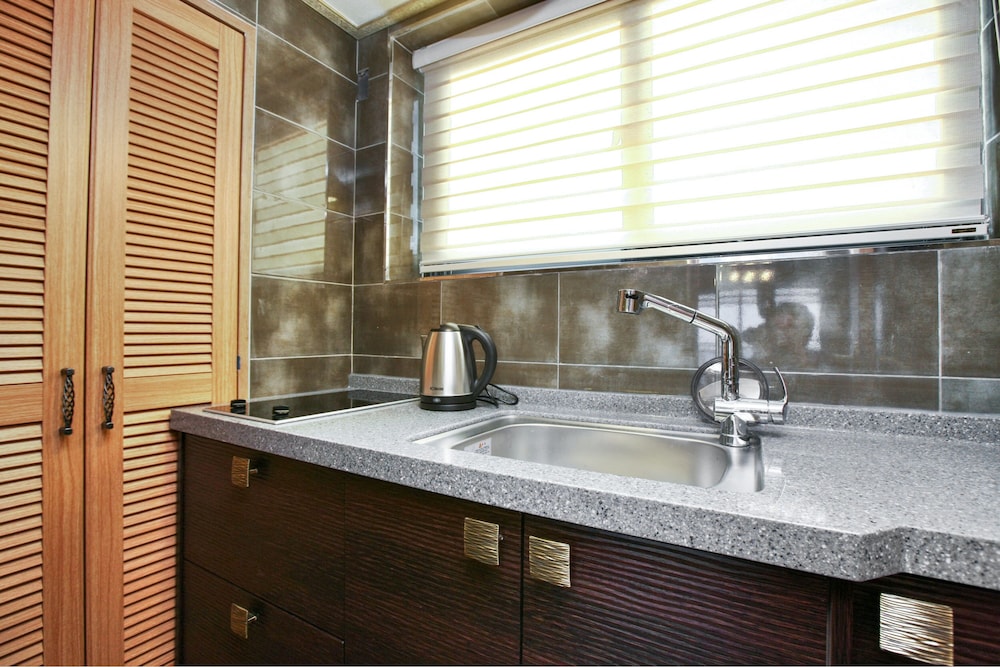 Busan Chaeum Pension 50/50
