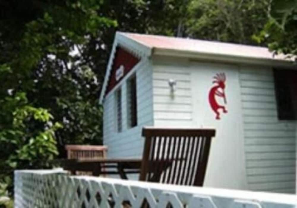 El Momo Cottages 3/38