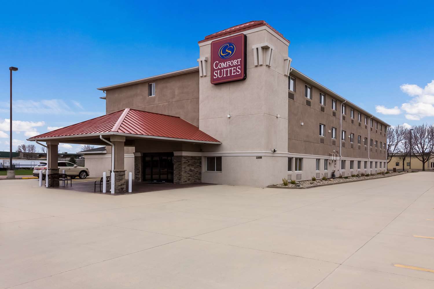 Comfort Suites Sioux Falls Mall District SD 32/32