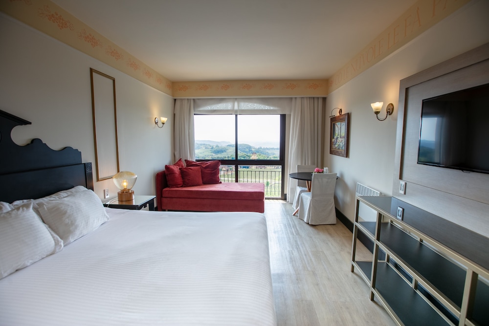Renovated, King Bed, Panoramic View