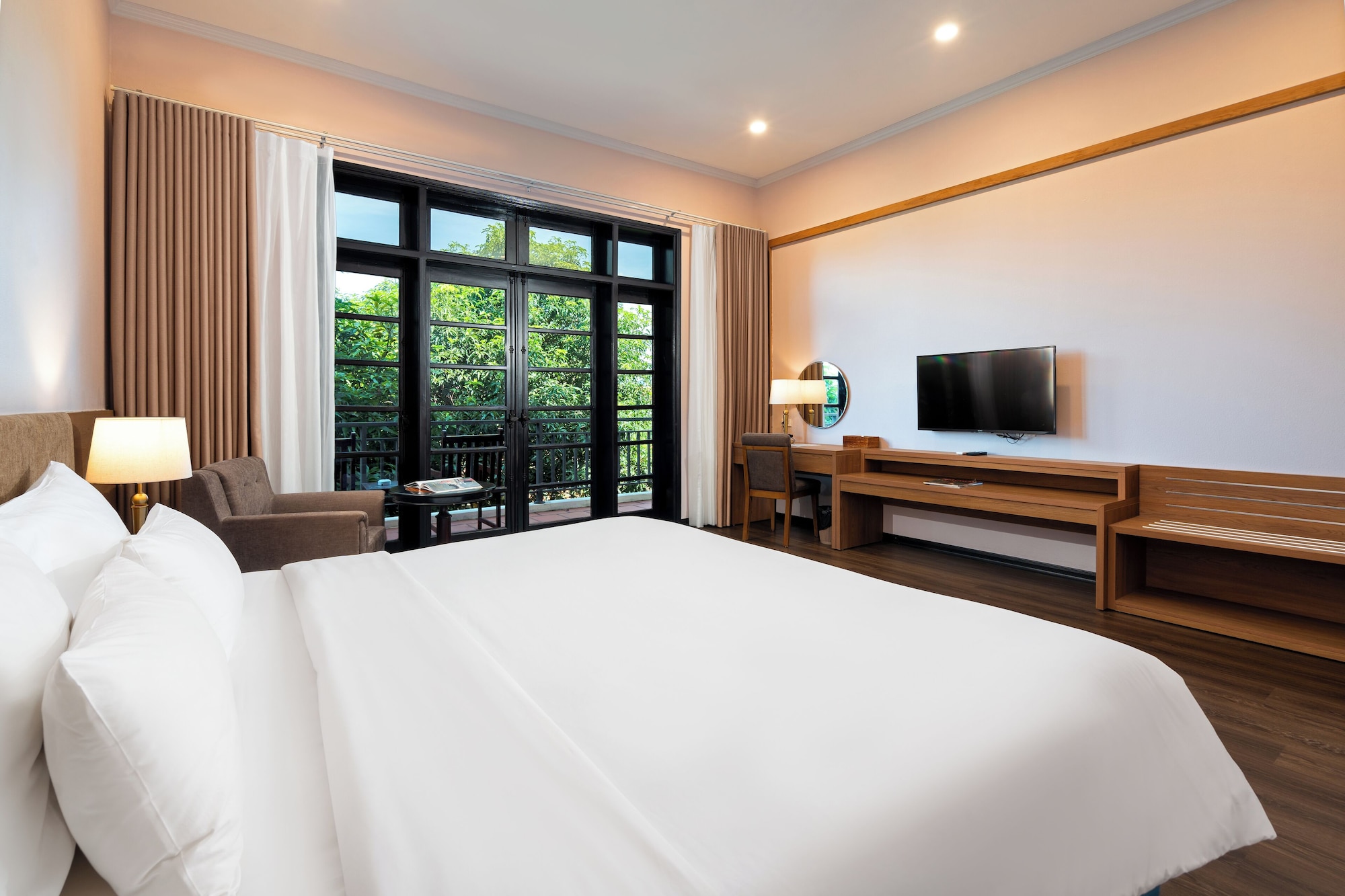 Promenade, Double Bed