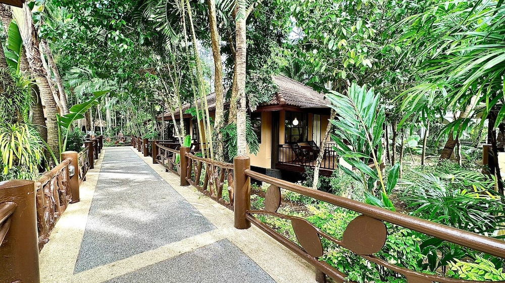 Princess Kamala Beachfront Hotel Phuket 85/92