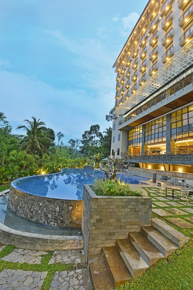FamVida Hotel Lubuklinggau Powered by Archipelago 10/17