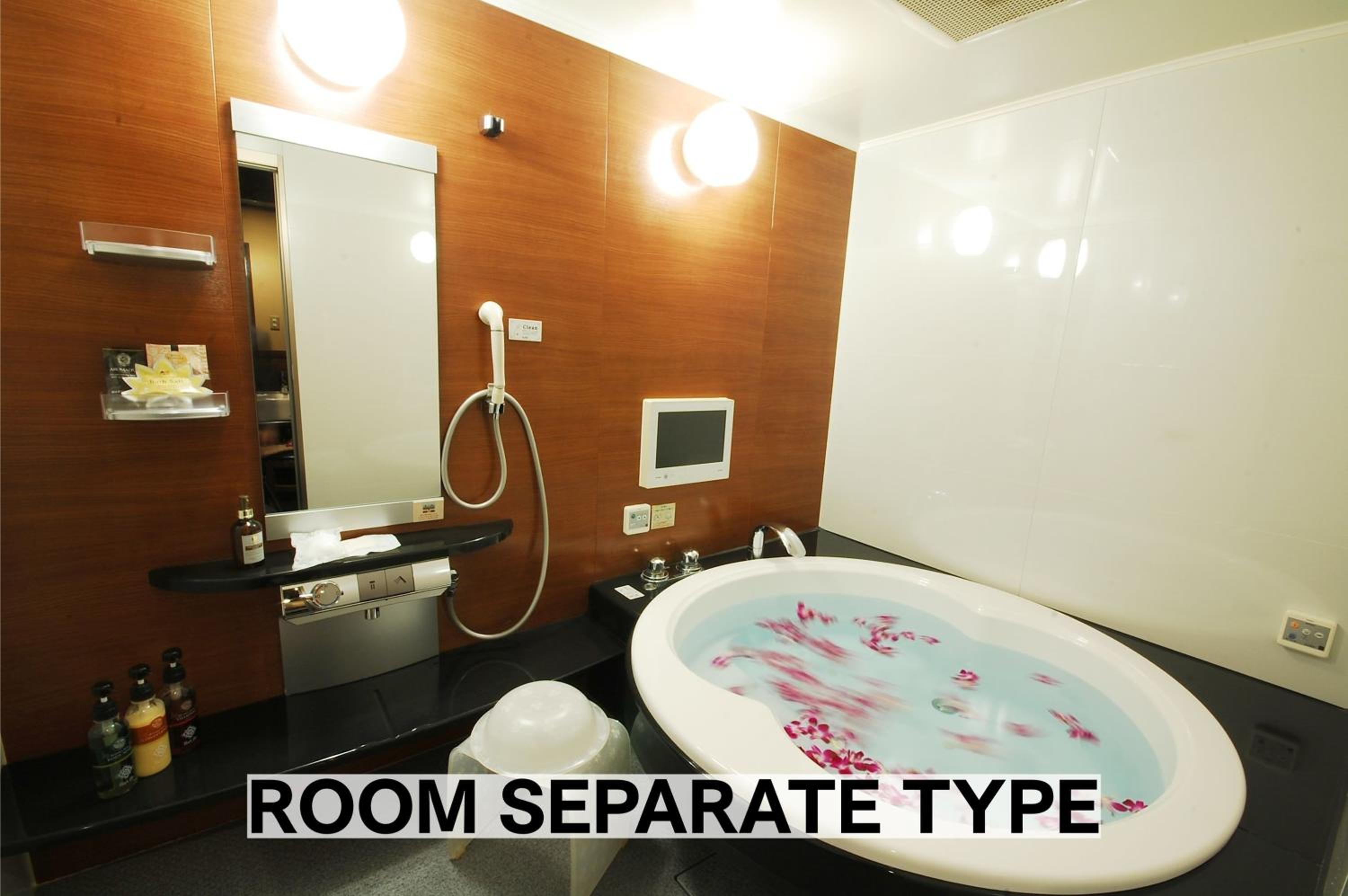 Grand, Spa, Suite, 2 King Beds, Bathtub, Terrace, Large