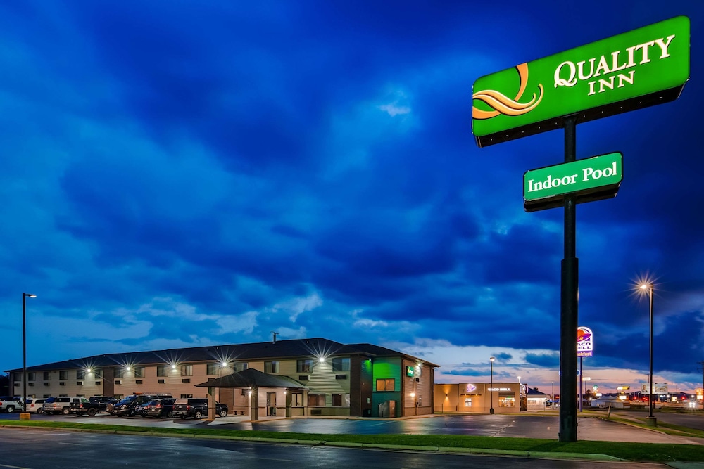 Quality Inn Tomah 3/18