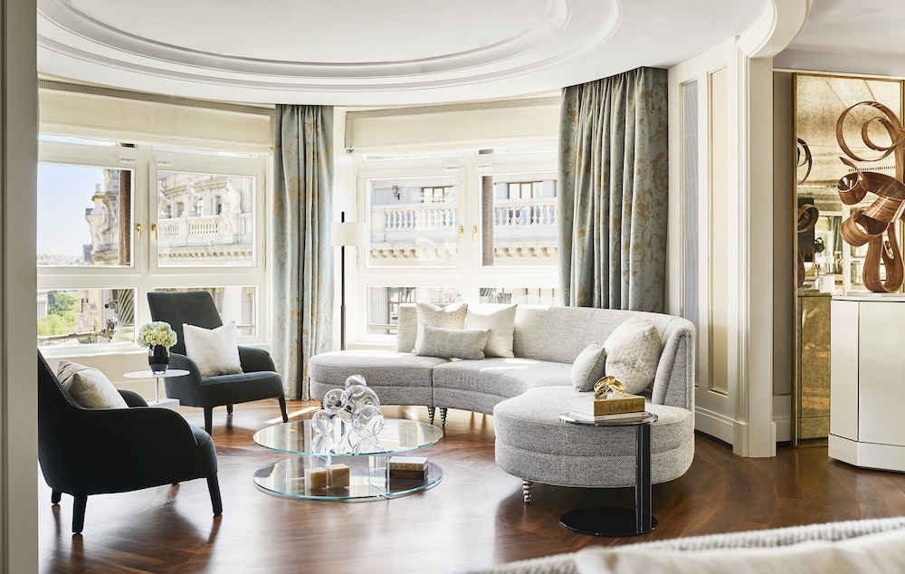 Four Seasons Hotel Madrid 28/72