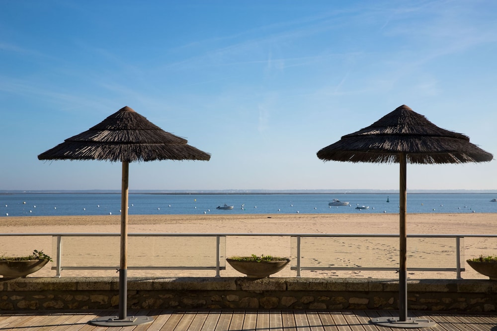 ARC HOTEL SUR MER 53/62