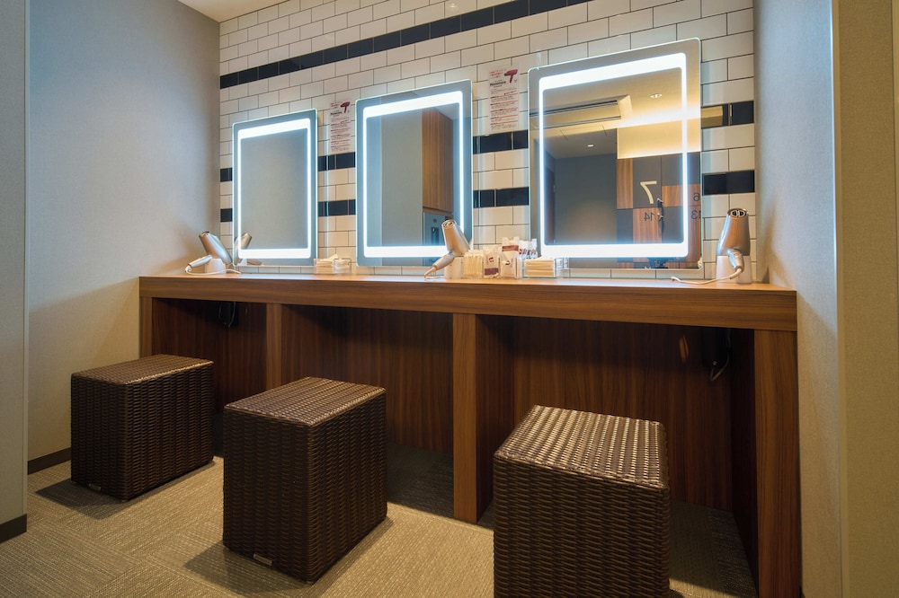 Via Inn Osaka Kyobashi (JR West Group) 42/50