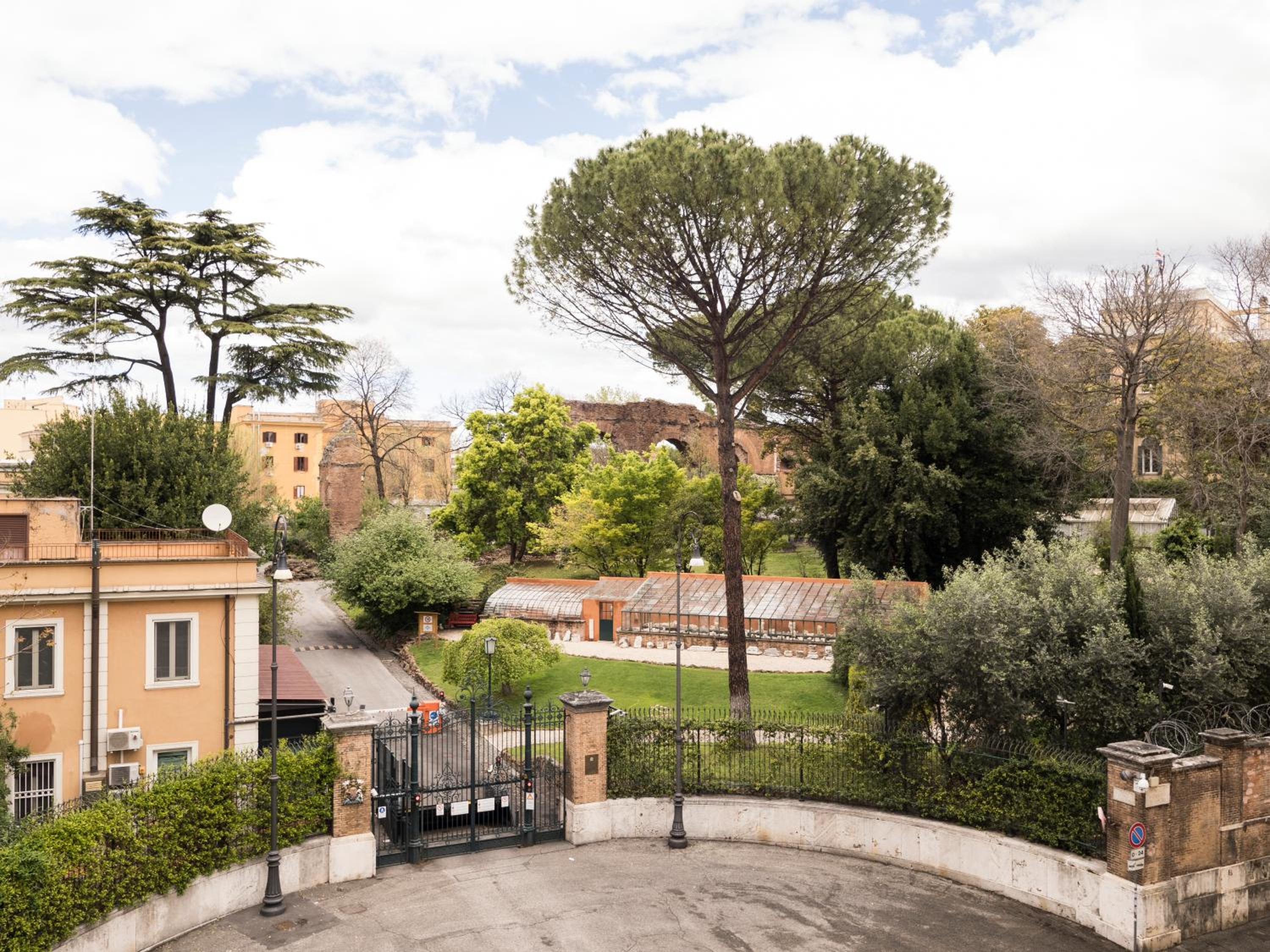 Savoia Rooms Roma 12/16