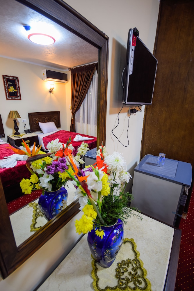 Amin Hotel 33/50
