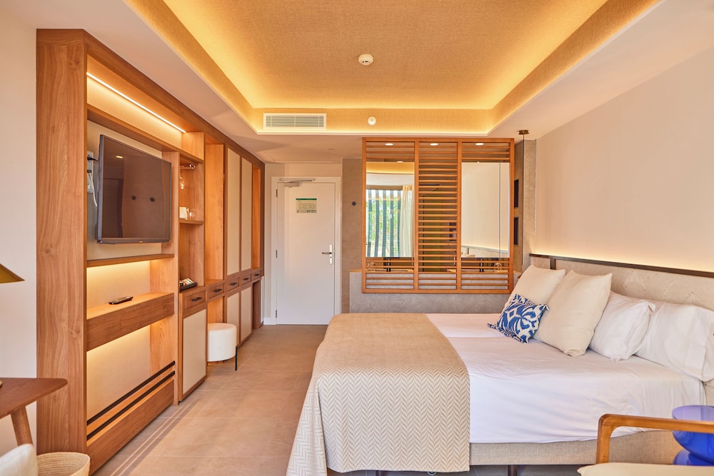 JUNIOR SUITE, SEA VIEW, PRIVATE POOL