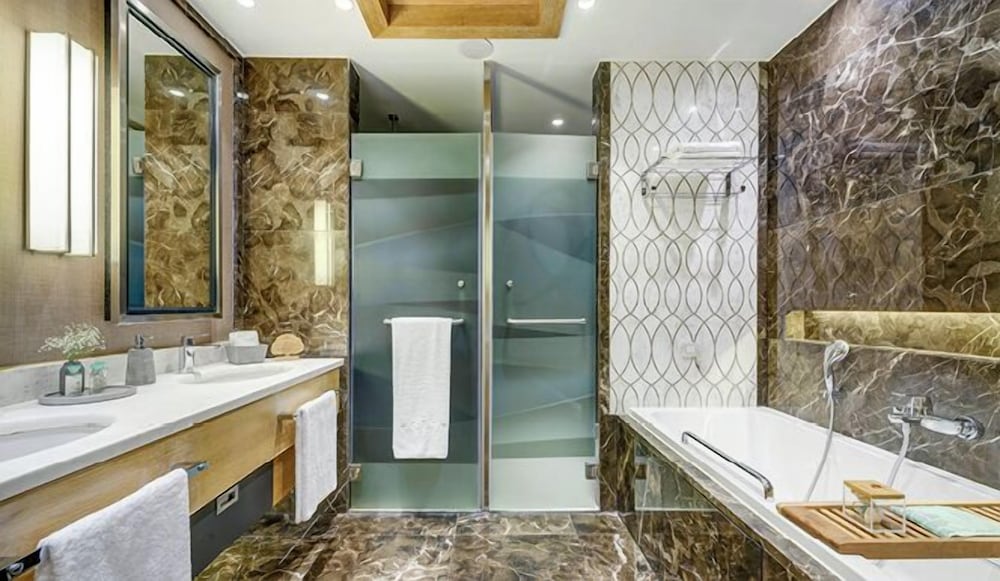 Regnum Carya 74/74