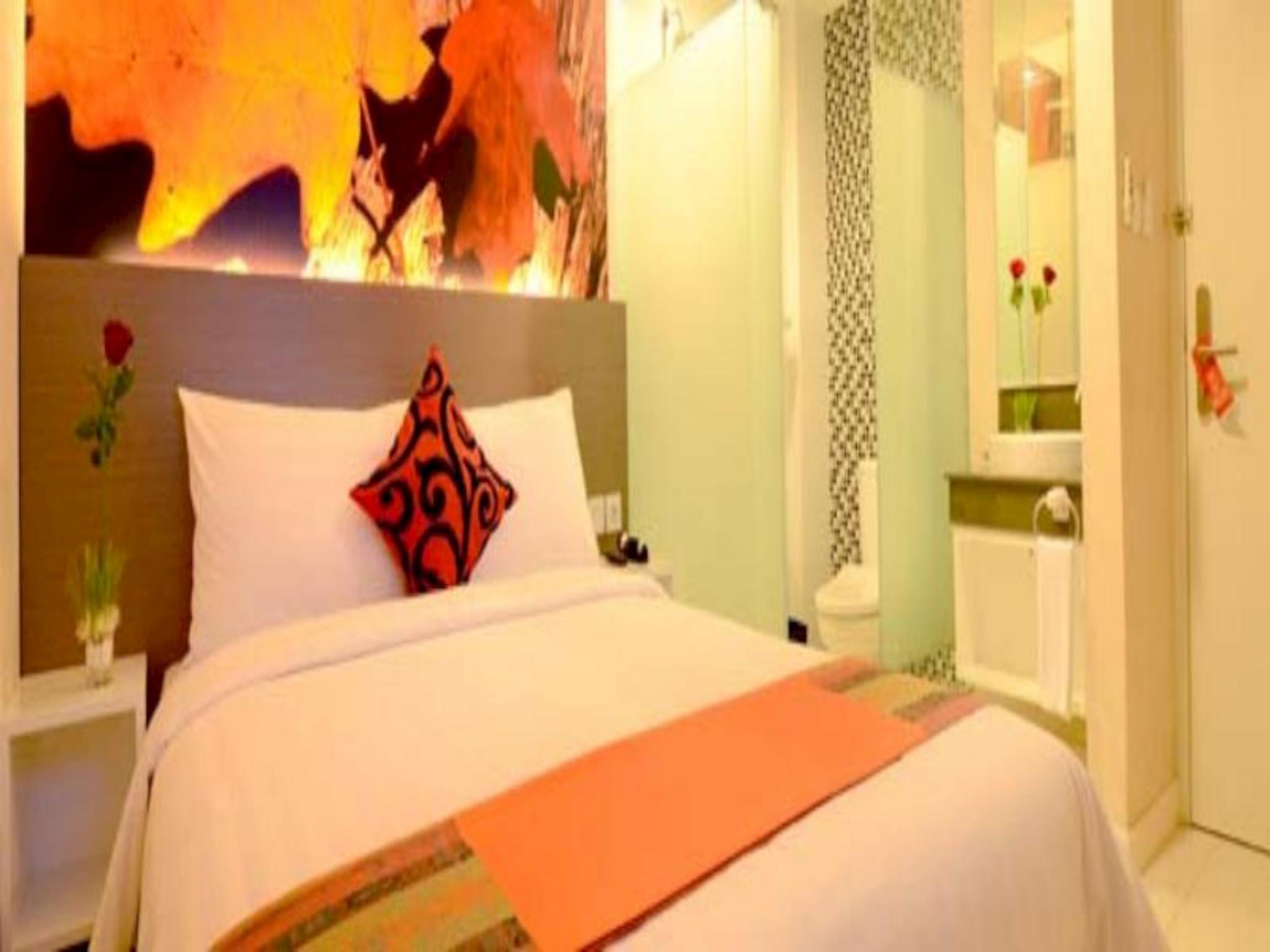 Clay, Superior, Double Bed