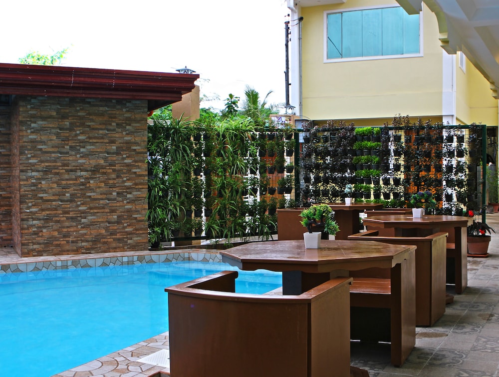 Laciaville Resort And Hotel 8/50
