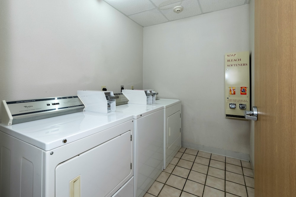 Red Roof Inn St Robert - Ft Leonard Wood 19/54
