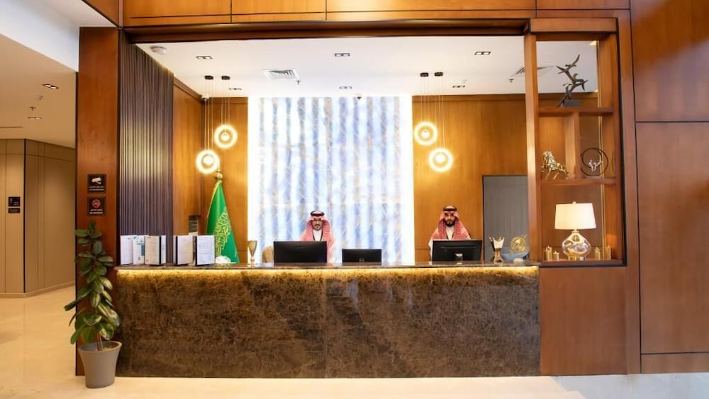 فندق جراند الحمراء(Grand Hotel Alhamra) 4/23