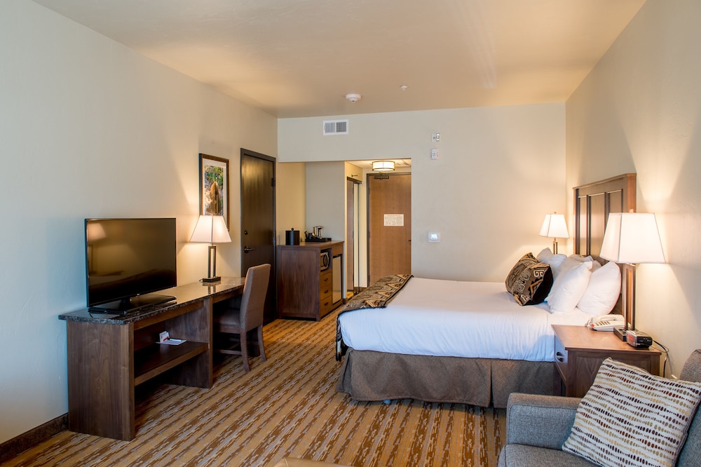 Cedar Creek Lodge and Conference Center 8/25