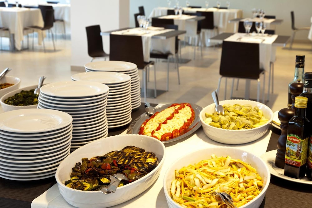 Inn Naples Airport 34/71