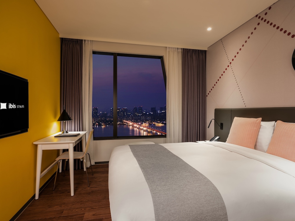 Ibis Styles Ambassador Seoul Yongsan 21/70