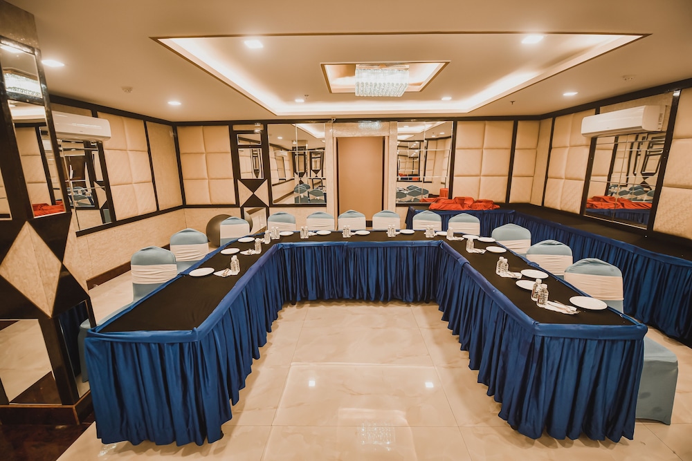 Konark Grand Hotel 35/50