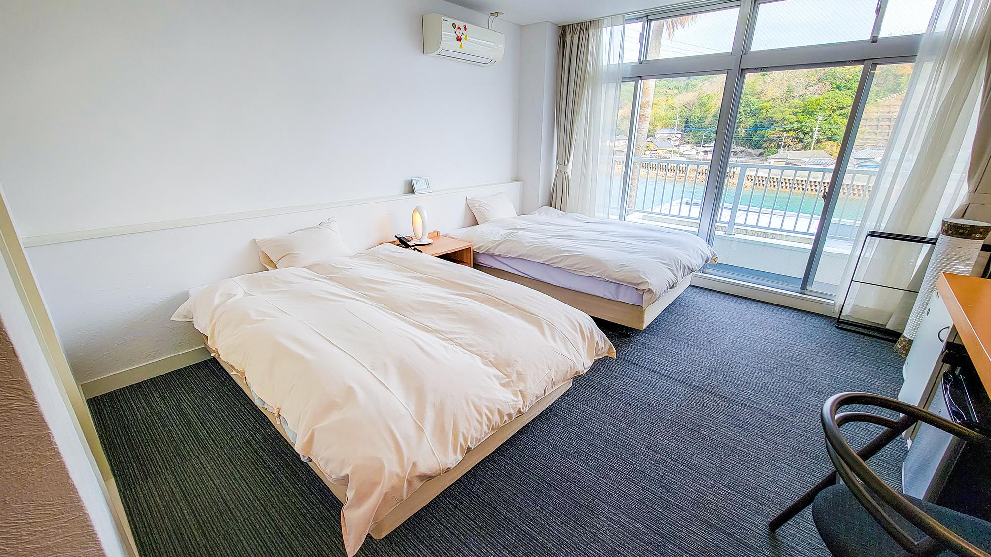 Standard, Twin Beds, Sea Side, Mountain View, Ocean View