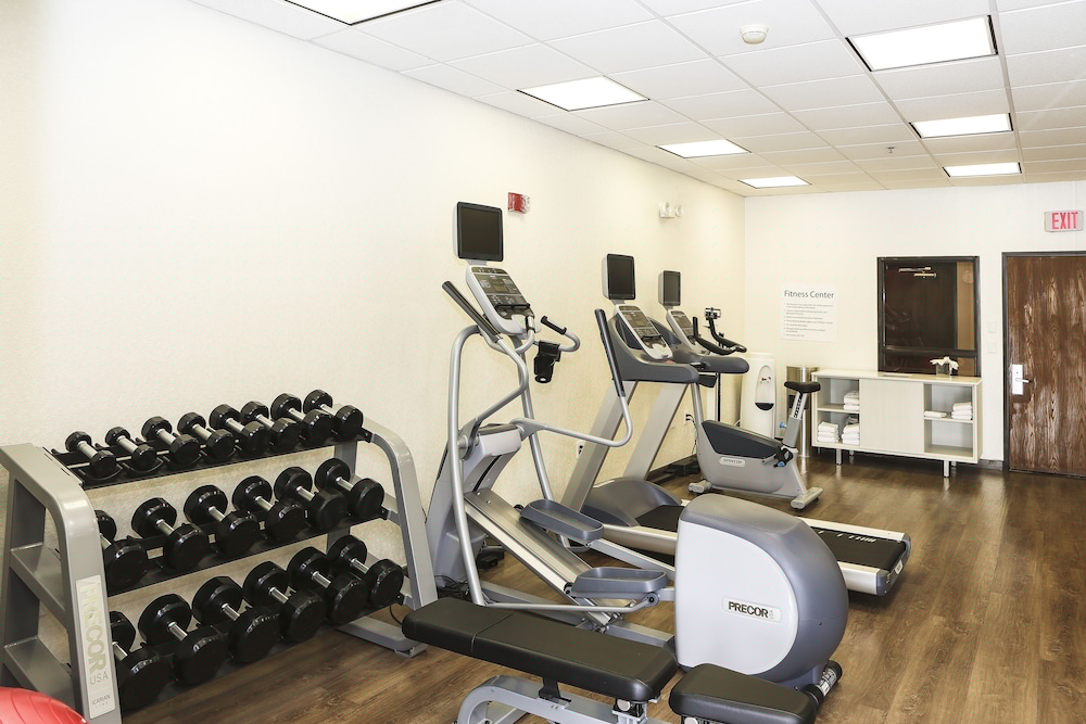 Holiday Inn Express Hotel And Suites Phoenix Airport 37/56
