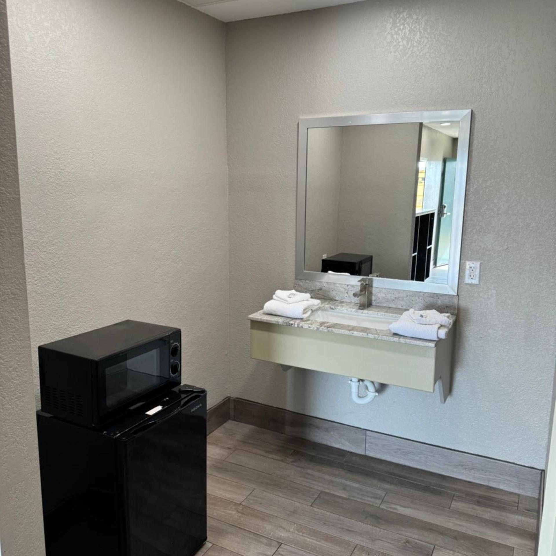 Nola Inn & Suites 11/11