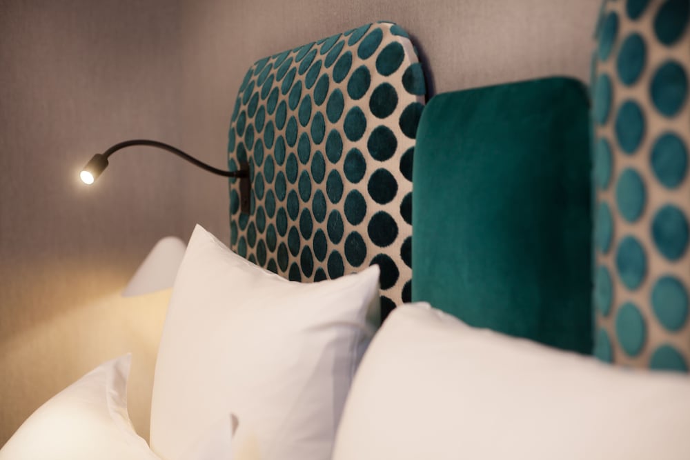 HANDSOME HOTEL BY ELEGANCIA 34/74