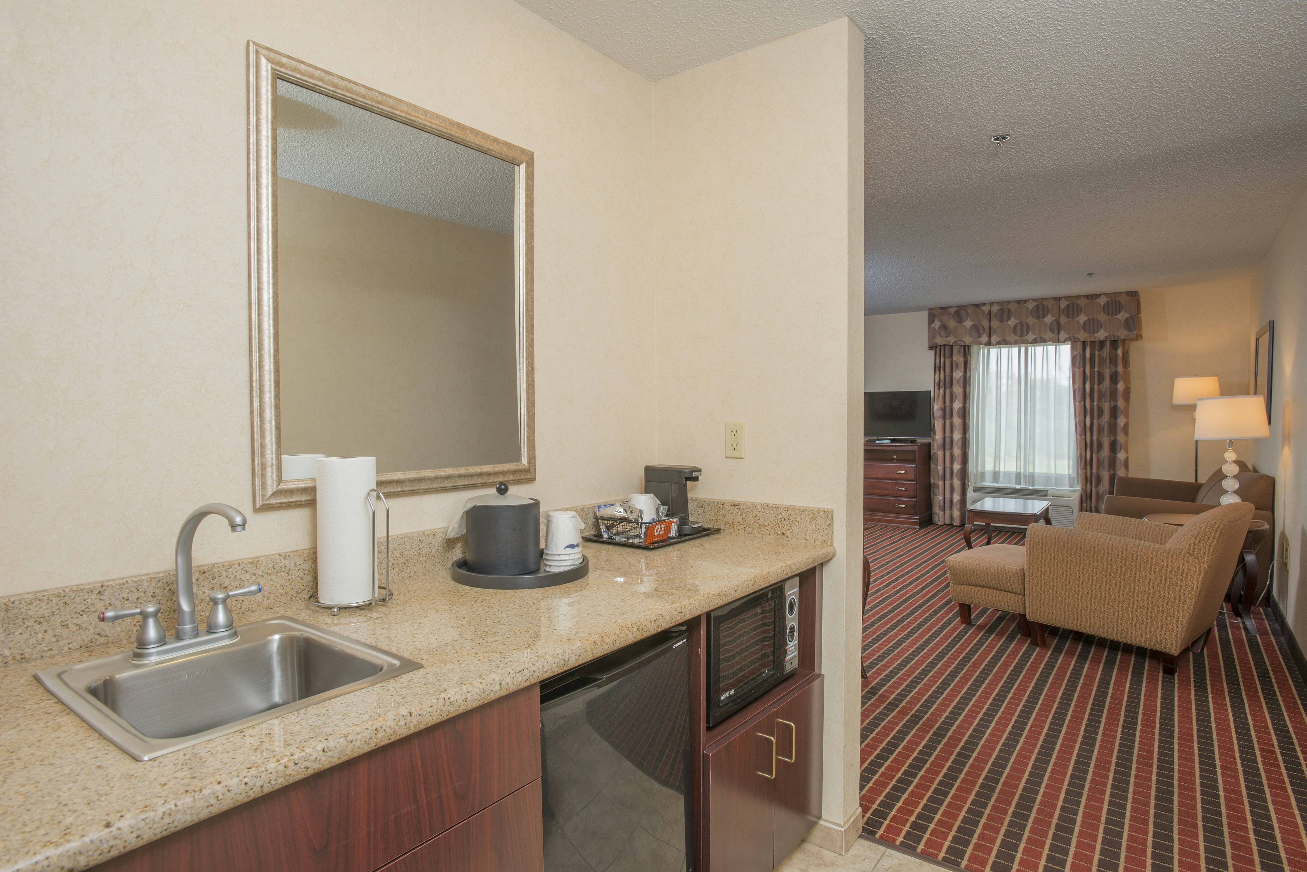 Hampton Inn & Suites Dayton-Airport 64/64