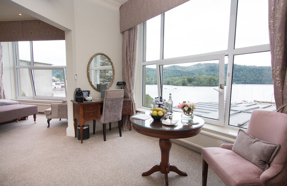 Macdonald Old England Hotel And Spa 25/50
