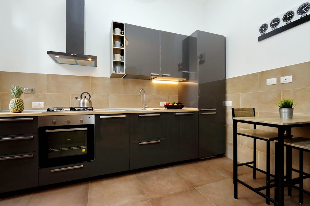Traiano Charme - My Extra Home 2/20