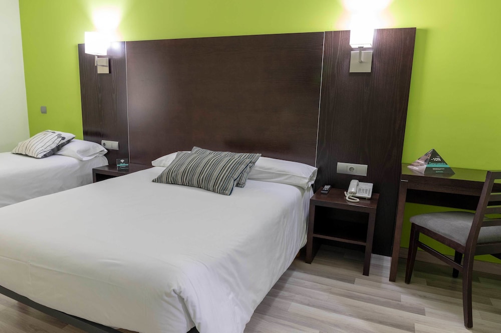 Hotel Cardena 20/68