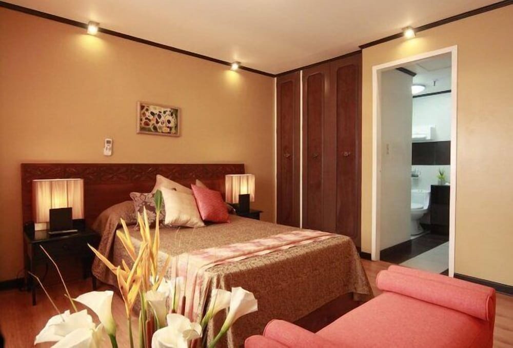 Manila Manor Hotel 6/35