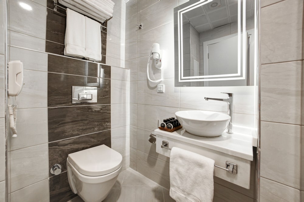 Great Fortune Design Hotel and Spa 8/56