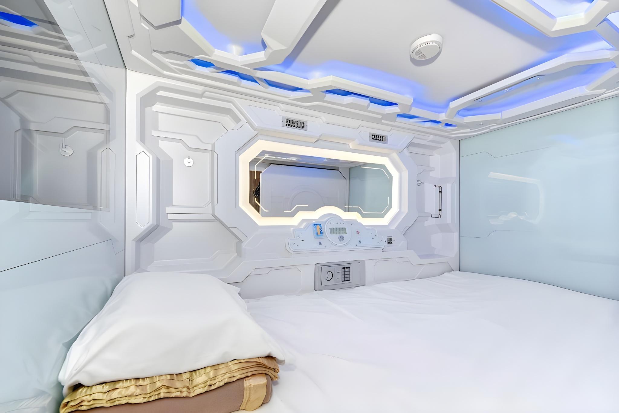 CAPSULE, SINGLE