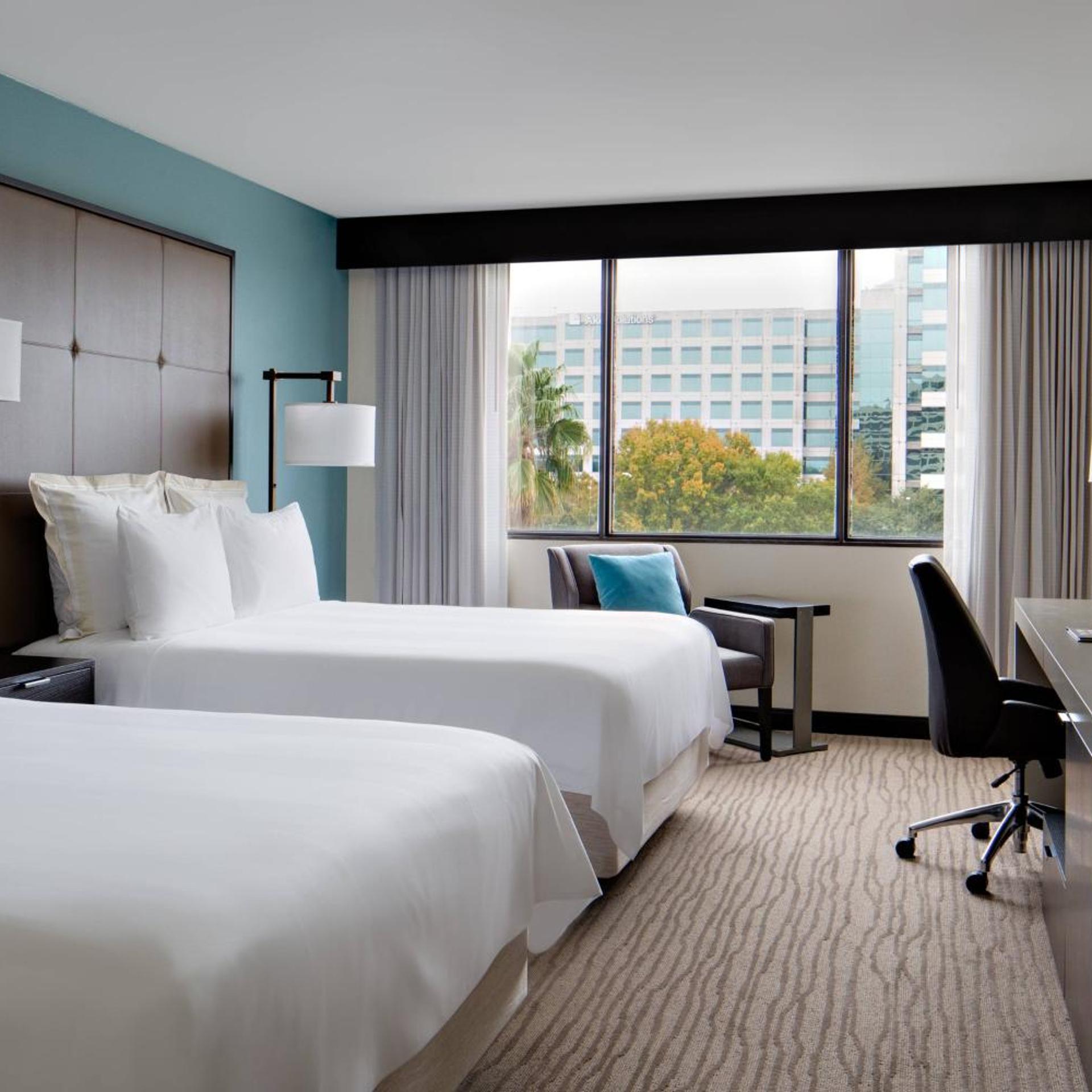 Room, 2 Queen Beds, Concierge Level