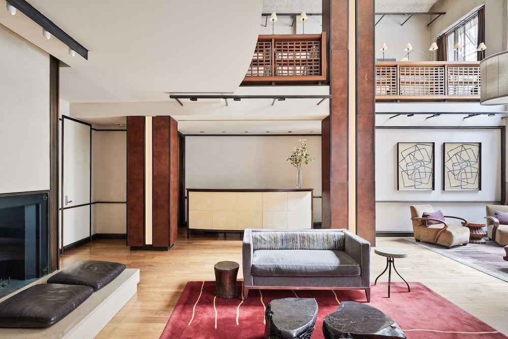 Chambers Hotel 43/70