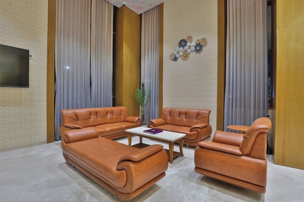 Hotel Empyrean 36/49