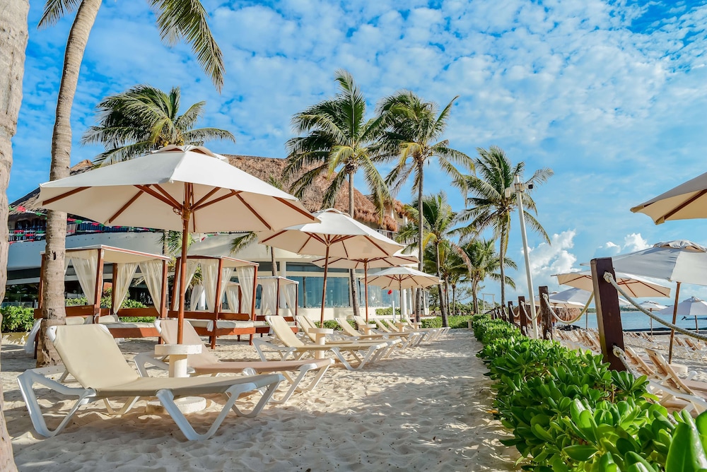 The Reef Coco Beach Resort & Spa – Optional All Inclusive in PLAYA DEL CARMEN