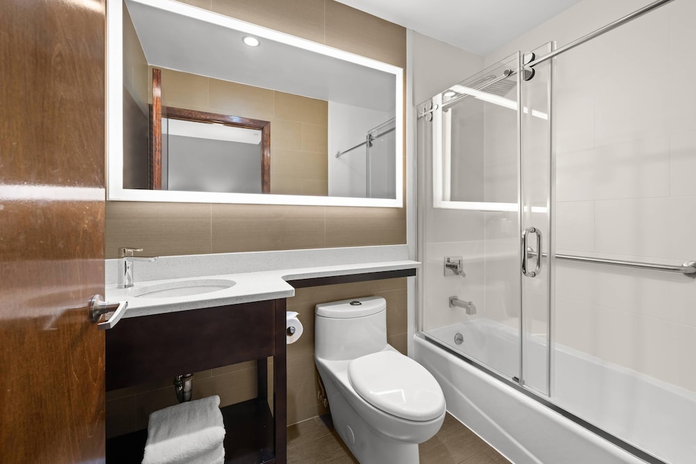 Upgrade, Efficiency, Queen Bed، Comfort Inn Prospect Park-Brooklyn 6/9