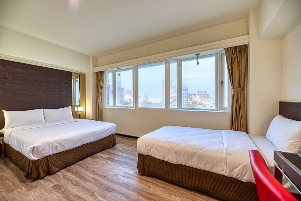 Jih Lih Hotel 10/38