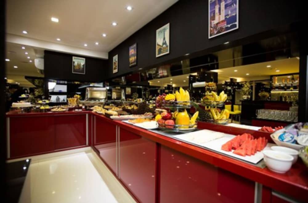 Holiday And Business Hotel 36/50