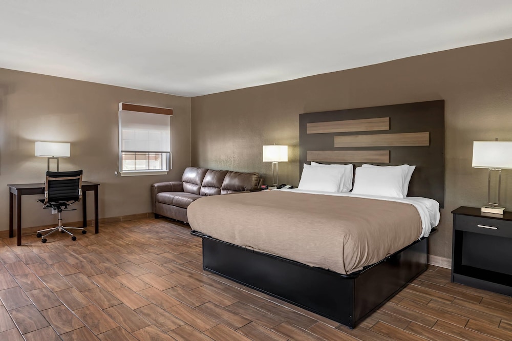 Quality Inn & Suites New Boston - Texarkana West 22/61