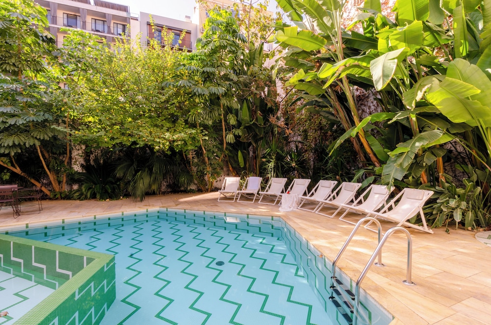 Aspasios Garden Apartments 40/46