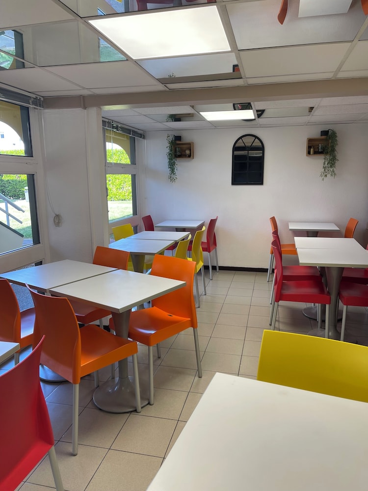 Premiere Classe Amiens Glisy 46/62