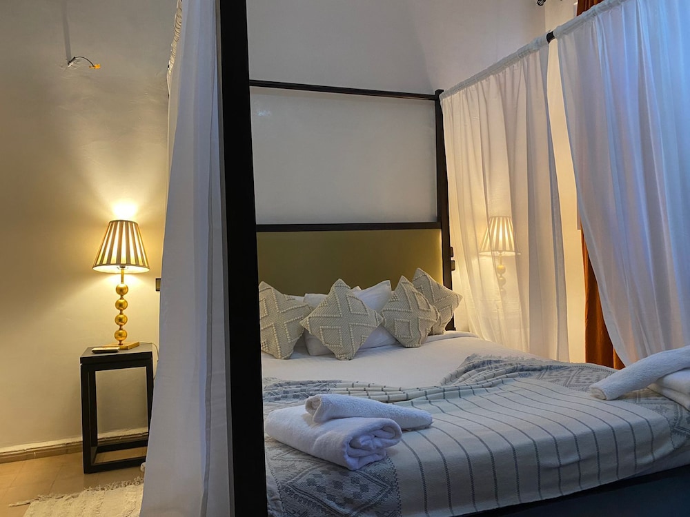 Riad Las Palmeras 17/50